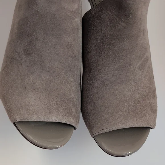 Tory Burch Gray Suede Ashton Bootie Heel Shoes size 5M - Picture 10 of 15